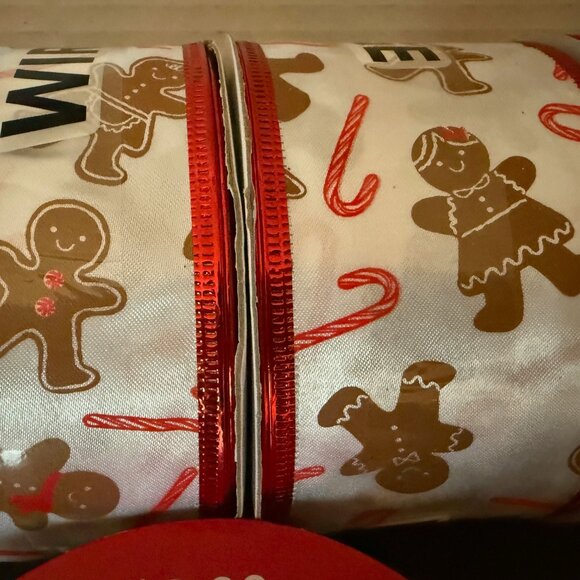 Lot of 5 NEW Holiday Rolls Wired Edge Ribbon - Gingerbread Men & Ladies - 2.5"W - Picture 3 of 3